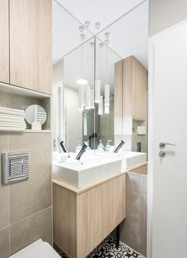 Executive suites in center Bucarest Extérieur photo