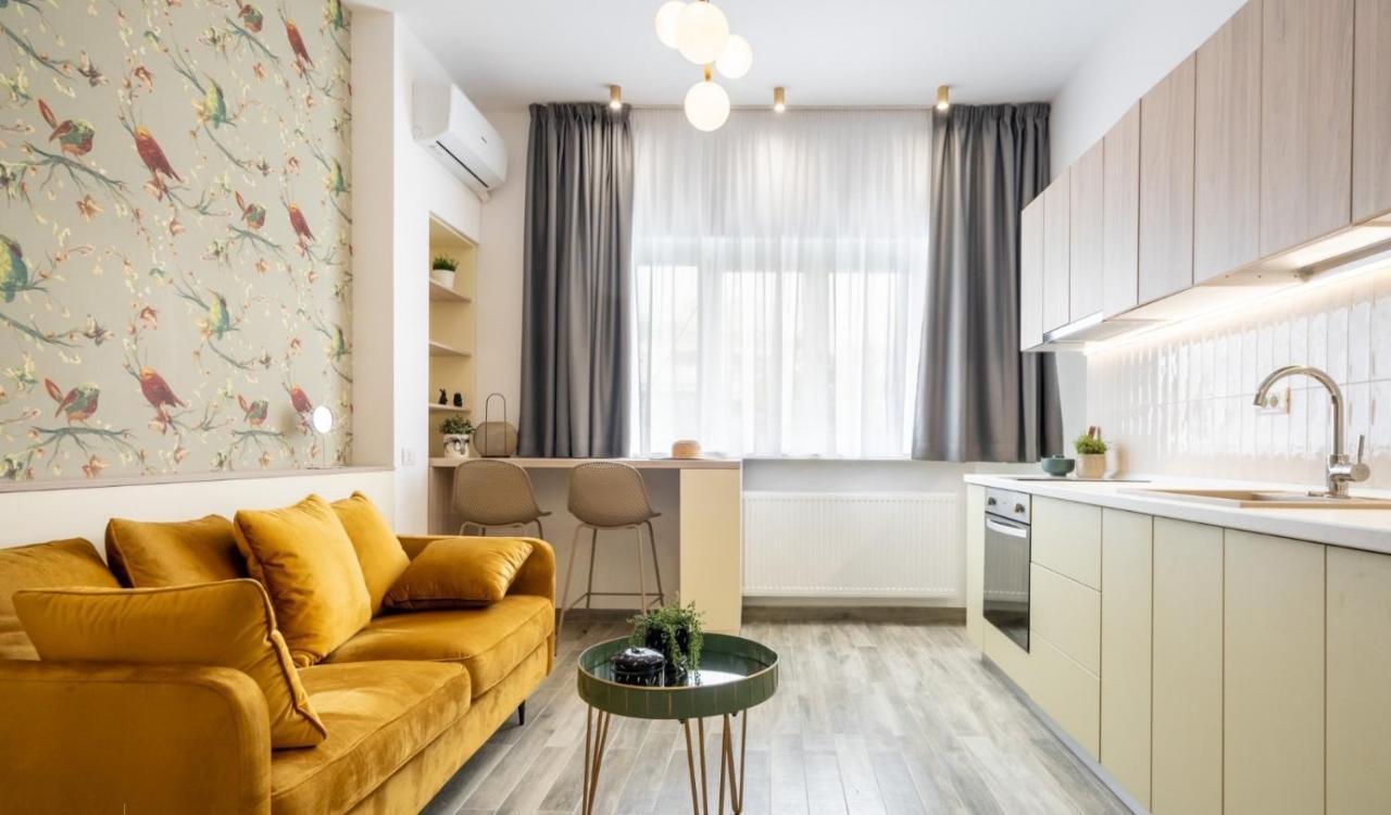 Executive suites in center Bucarest Extérieur photo